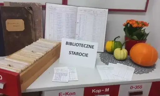 Zdjęcie do "Biblioteczne starocie"